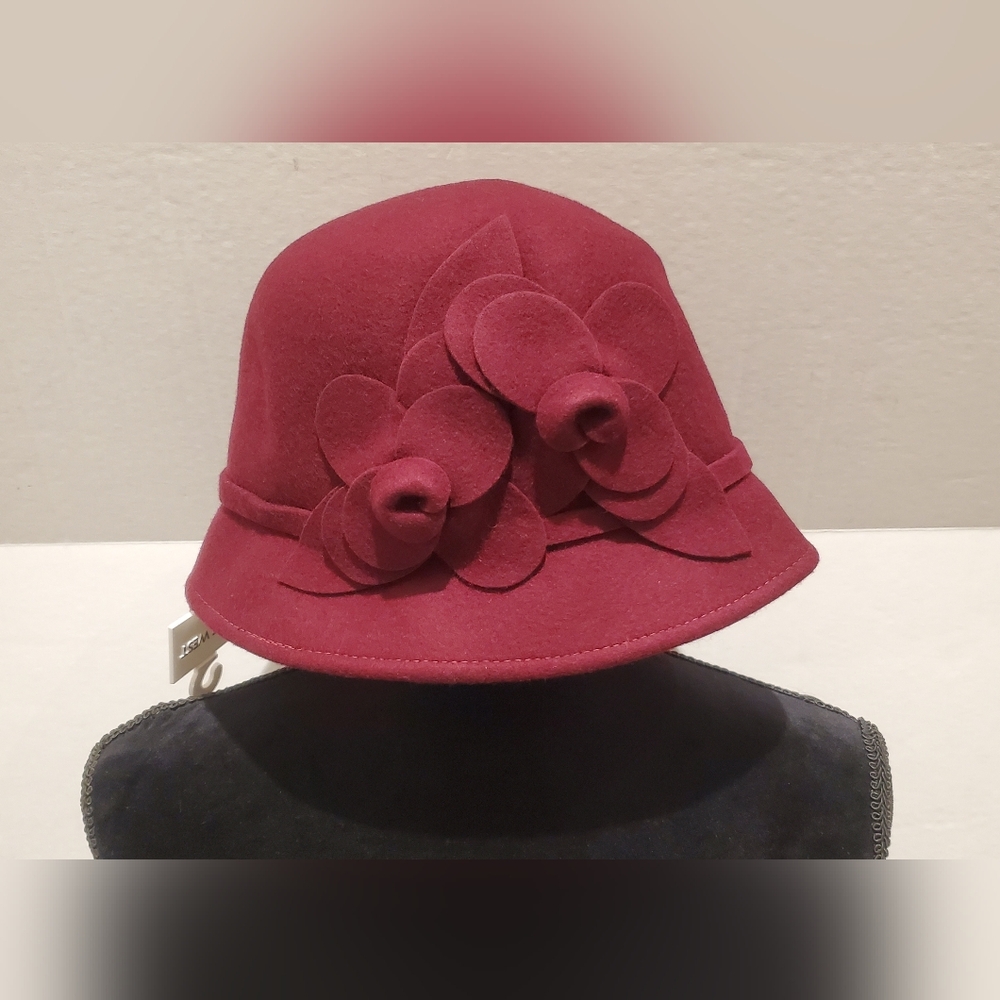 Nine West Elegant Women's Burgundy Cloche Hat With Floral Accents